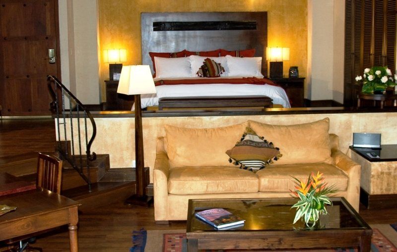 Hotel La Reunion Golf Resort And Residences Antigua ภายนอก รูปภาพ